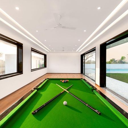 Stayvista At Aj House With Pvt Pool & Projector Set-Up Hyderabad Exteriör bild
